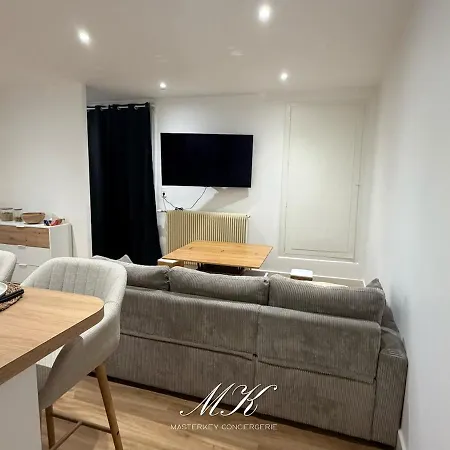 Apartament Le Duc, Face Au Parc De L'hotel De Ville, Renove